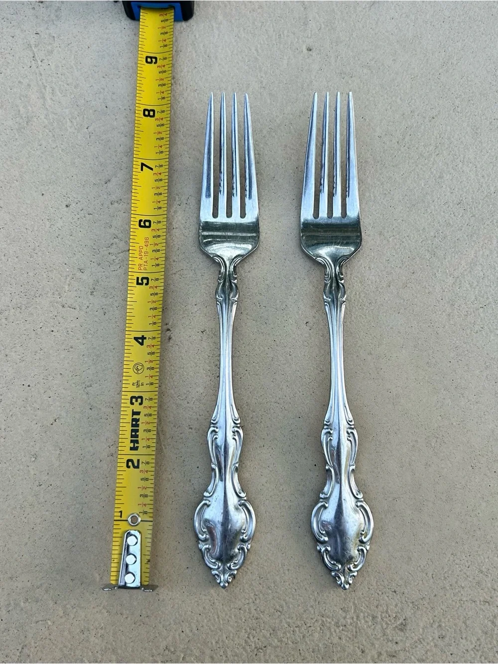 Oneida Mikayla Stainless Steel Set of 2 Dinner Forks